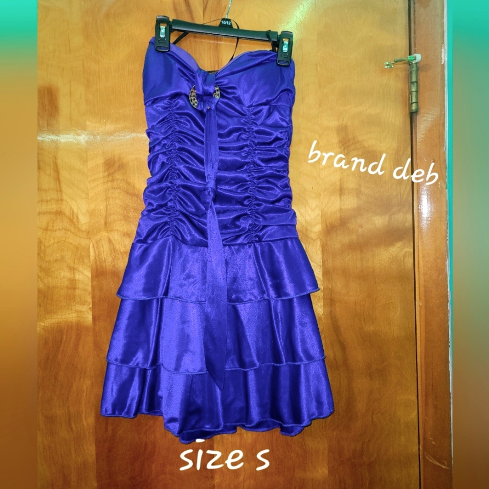 Short dress
